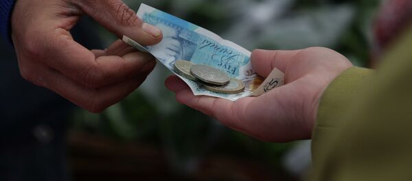 Курс валют фунта стерлинга в Лондоне - Sputnik Кыргызстан