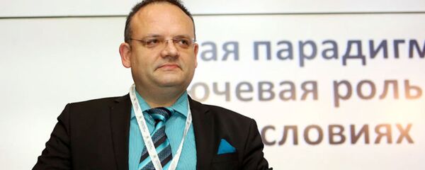 Эксперт Международного финансового центра Владимир Рожанковский. Архивное фото Эксперт Международного финансового центра Владимир Рожанковский. Архивное фото - Sputnik Кыргызстан