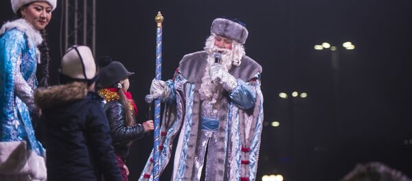 Дед мороз на новогоднем мероприятии. Архивное фото - Sputnik Кыргызстан