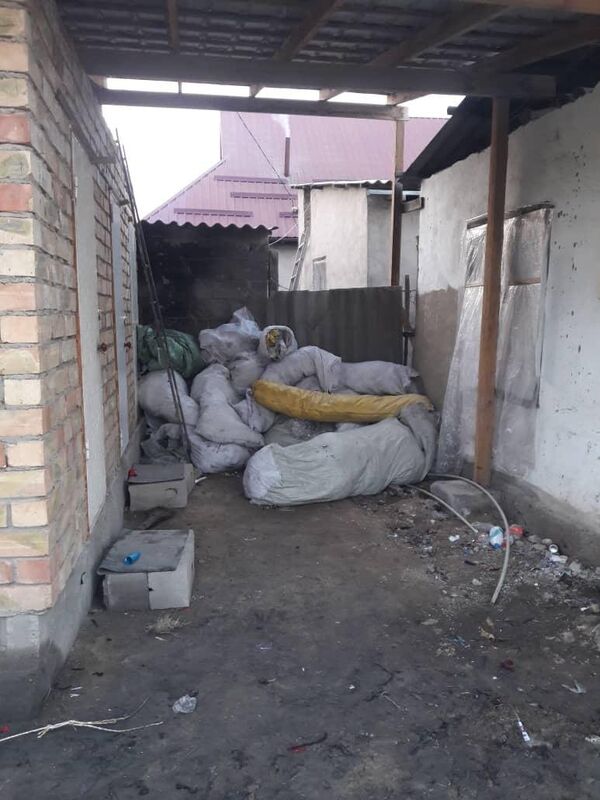 Рейд хозяйствующих субъектов в жилом массиве Дордой, которые наносят вред экологии  - Sputnik Кыргызстан