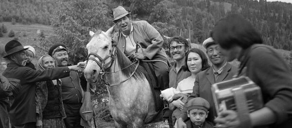 Ысык-Көлдө Ак кеме тасмасы тартылып жаткан кез - Sputnik Кыргызстан