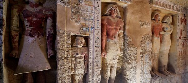 Египетте археологдор 4 400 жыл мурунку сыры өчпөгөн Ватайе аттуу аалымдын күмбөзүн табышты Египетте археологдор 4 400 жыл мурунку сыры өчпөгөн Ватайе аттуу аалымдын күмбөзүн табышты - Sputnik Кыргызстан