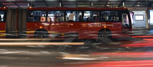 Metrobus в Мехико - Sputnik Кыргызстан