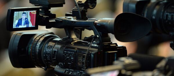 Первая пресс-конференция президента Сооронбая Жээнбекова по итогам 2018 года Первая пресс-конференция президента Сооронбая Жээнбекова по итогам 2018 года - Sputnik Кыргызстан