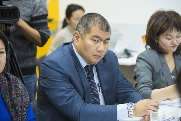 Заместитель председателя Государственной службы миграции КР Самат Токтоболотов - Sputnik Кыргызстан