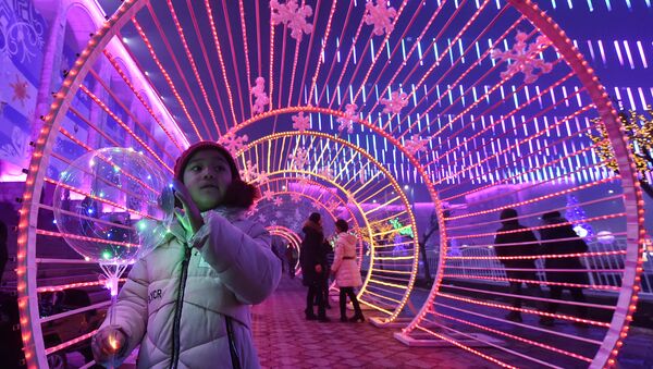 Зажжение главной новогодней елки в Бишкек - Sputnik Кыргызстан