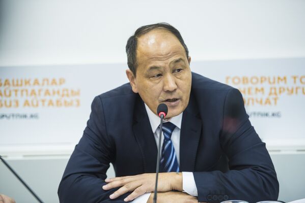 Начальник Управления городского транспорта мэрии Бишкека Хасанбек Алимбеков - Sputnik Кыргызстан
