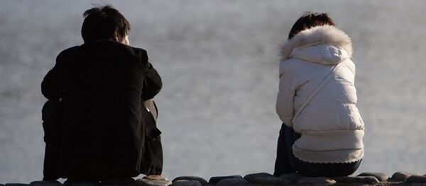 Пара у озера - Sputnik Кыргызстан