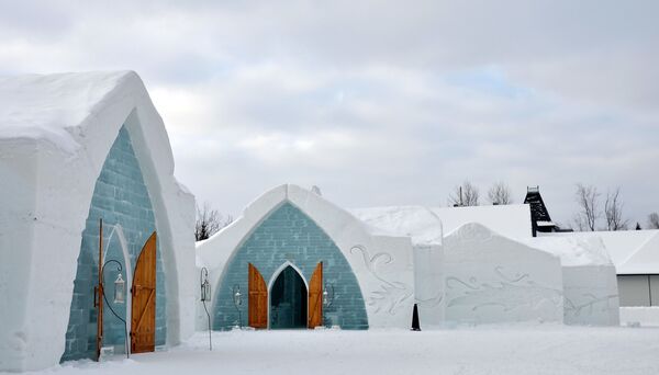 Ледяной отель l'Hotel в Квебеке (Канада) - Sputnik Кыргызстан