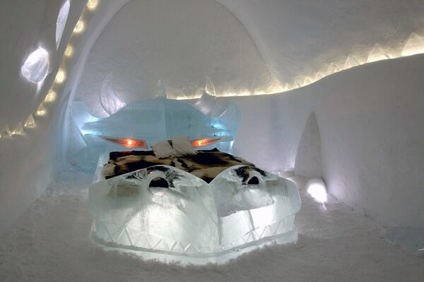 В Юккасъярви (Швеция) есть два ледяных отеля. Один из них называется Dragon… - Sputnik Кыргызстан