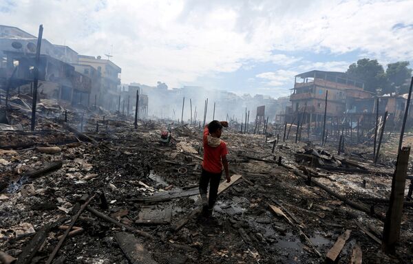 Пожар в бразильском городе Манаус - Sputnik Кыргызстан