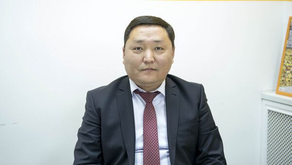 Глава муниципальной администрации Октябрьского района Ренат Айтымбетов - Sputnik Кыргызстан