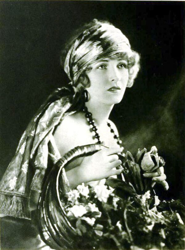 Американская актриса немого кино Клер Виндзор, 1921 год - Sputnik Кыргызстан