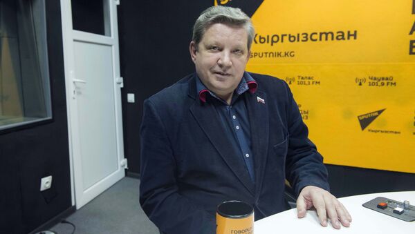 Глава представительства Россотрудничества в КР Виктор Нефедов. Архивное фото - Sputnik Кыргызстан