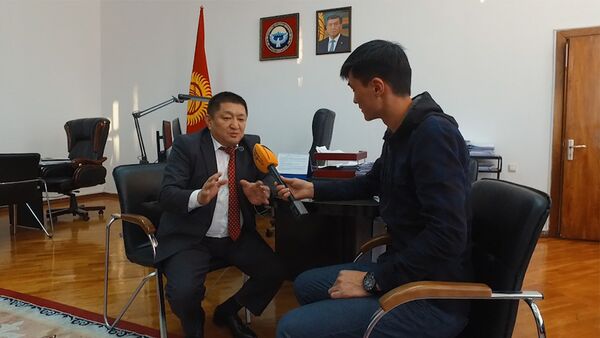 Кимиси калп айтууда? Министрликтеги 5,6 млн. сомдук унаалардын чуусу - Sputnik Кыргызстан