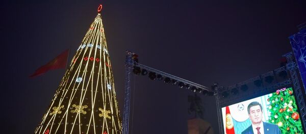 Новогоднее мероприятие на площади Ала-Тоо в Бишкеке - Sputnik Кыргызстан