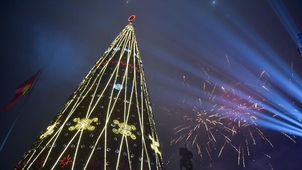 Новогоднее мероприятие на площади Ала-Тоо в Бишкеке - Sputnik Кыргызстан