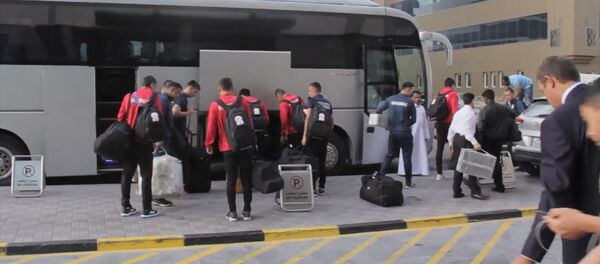 Футболисты сборной Кыргызстана отправились на Кубок Азии. Видео - Sputnik Кыргызстан