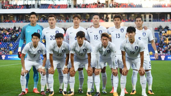 Игроки сборной Южной Кореи. Архивное фото - Sputnik Кыргызстан