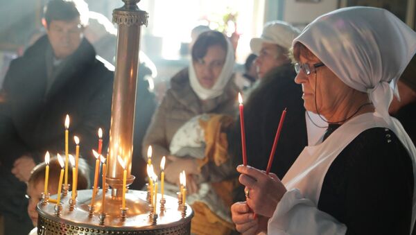 Богослужение по случаю празднования Рождества Христова в Оше - Sputnik Кыргызстан