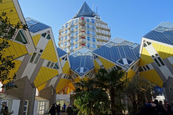 Комплекс из домов-кубов в Роттердаме и Хелмонде - Sputnik Кыргызстан