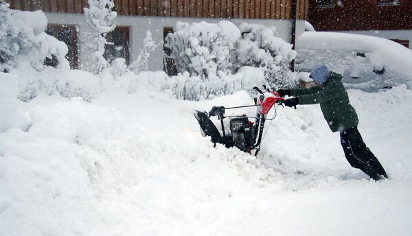 Сильные снегопады в Германии - Sputnik Кыргызстан