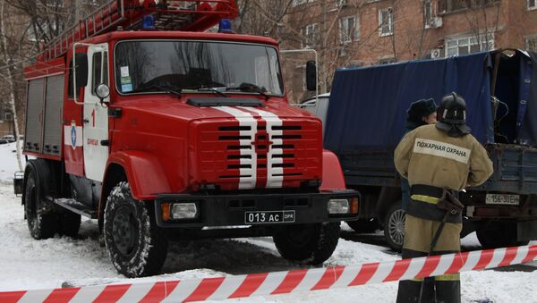 Сотрудники пожарной охраны. Архивное фото - Sputnik Кыргызстан