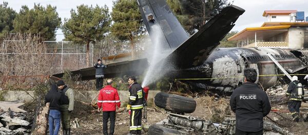 Крушения грузового самолета Boeing 707 в Иране - Sputnik Кыргызстан