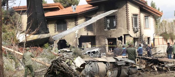 Крушение грузового самолета Boeing 707 в Иране - Sputnik Кыргызстан