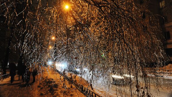 Ледяной дождь в Москве - Sputnik Кыргызстан
