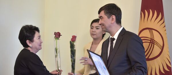 Награждение победителей конкурса на лучшее новогоднее оформление в Бишкеке - Sputnik Кыргызстан