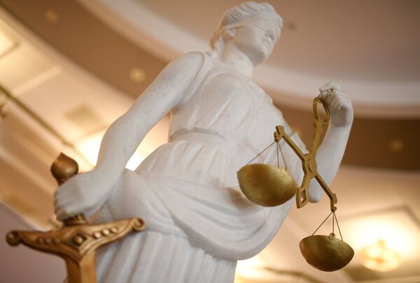 Бить детей — в КР это проступок, а не преступление.  Эксперты о новых кодексах - Sputnik Кыргызстан