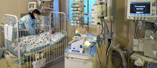 11-ти месячный Ваня Фокин в НИИ неотложной детской хирургии и травматологии - Sputnik Кыргызстан