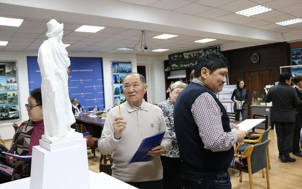 Пять участников конкурса на лучший проект памятника Бишкек баатыру прошли во второй тур - Sputnik Кыргызстан