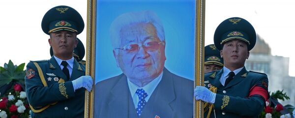 Митинг-реквием по герою Кыргызской Республики, государственному деятелю Турдакуну Усубалиеву - Sputnik Кыргызстан