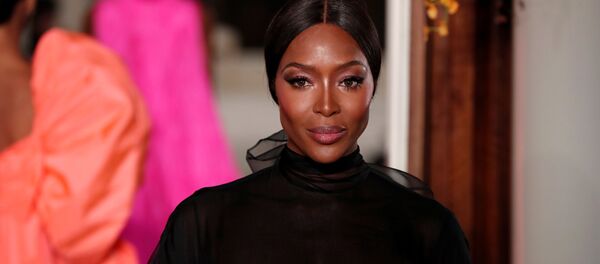 Неделя высокой моды в Париже Неделя высокой моды в Париже - Sputnik Кыргызстан