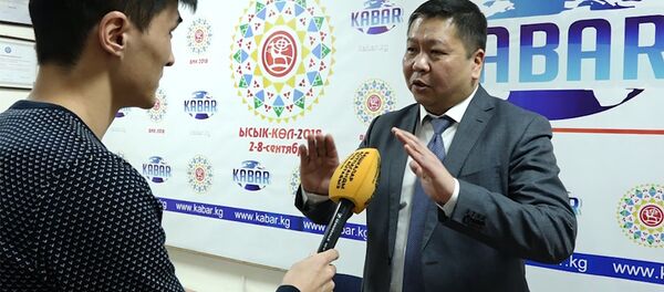 Пара алып көрдүңүз беле? Бажы кызматынын төрагасынын жообу видеодо - Sputnik Кыргызстан