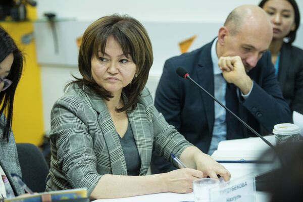 Директор общественного фонда Лига защитников прав ребенка Назгуль Турдубекова - Sputnik Кыргызстан