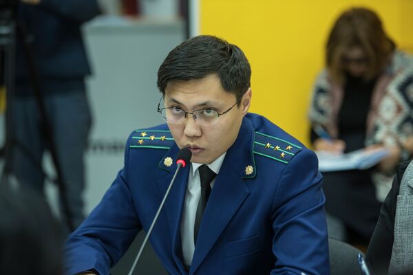 Прокурор управления по противодействию коррупции и надзору за исполнением законов Генеральной прокуратуры Чингиз Айдаров - Sputnik Кыргызстан