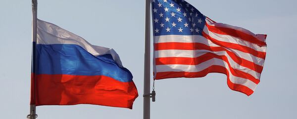 Государственные флаги России и США. Архивное фото - Sputnik Кыргызстан
