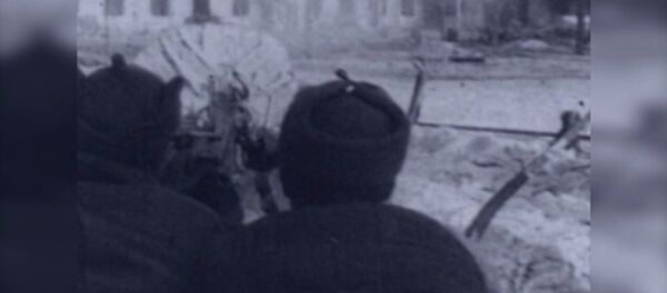Победе под Сталинградом — 76 лет. Архивное видео - Sputnik Кыргызстан