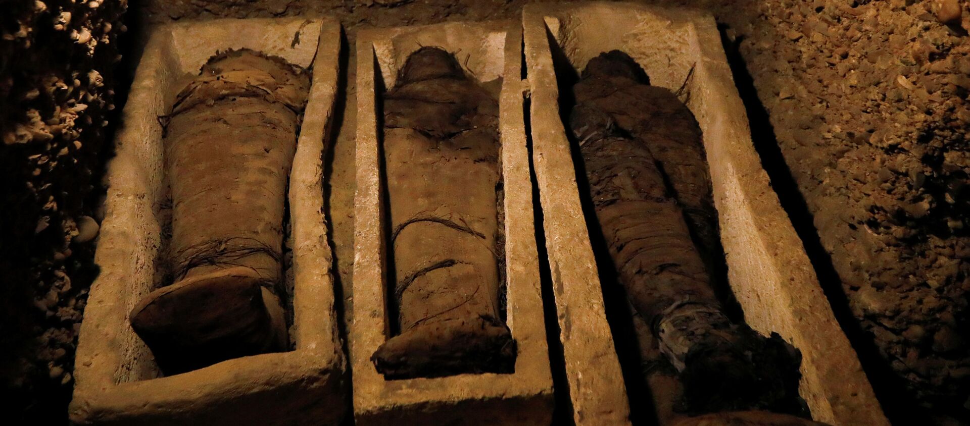 Обнаружение древней кладбищи в районе Туна эль-Габаль - Sputnik Кыргызстан, 1920, 04.02.2019