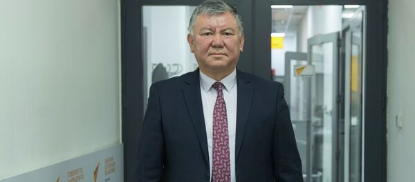 Улуттук онкология жана гематология борборунун директору Эрнис Тилеков Улуттук онкология жана гематология борборунун директору Эрнис Тилеков - Sputnik Кыргызстан