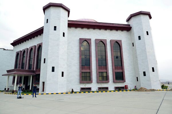 Нужна новая страница истории — афганский депутат об отношениях с Россией - Sputnik Кыргызстан