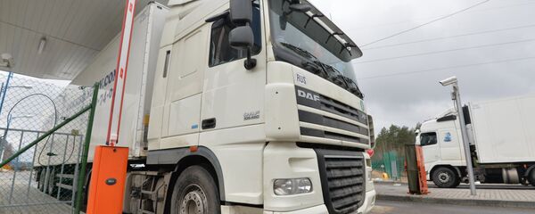 Чек арада турган жүк ташыган автоунаа. Архив - Sputnik Кыргызстан