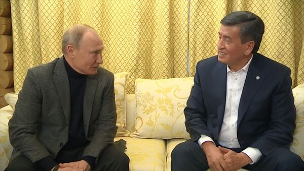 Видео неформальной встречи Жээнбекова и Путина - Sputnik Кыргызстан
