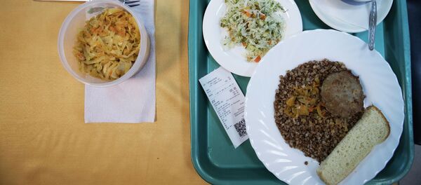 Обед в столовой - Sputnik Кыргызстан