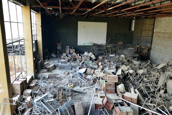 Здесь нет учебников лучше советских — репортаж из кабульского вуза Здесь нет учебников лучше советских — репортаж из кабульского вуза - Sputnik Кыргызстан