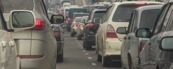 Автомобильная пробка на проспекте Чингиза Айтматова в Бишкеке - Sputnik Кыргызстан