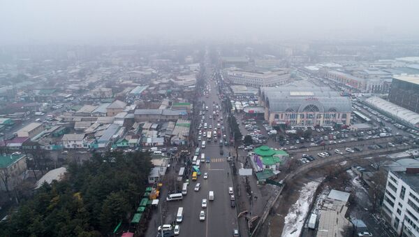 Вид на проспект Чуй в районе Ошского рынка в Бишкеке. Архивное фото - Sputnik Кыргызстан